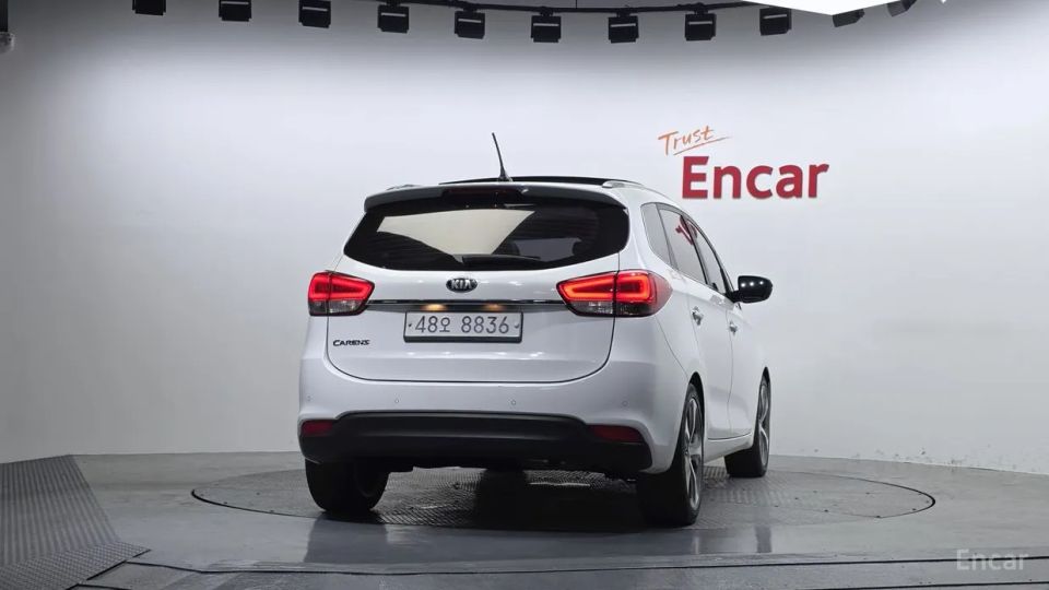 Kia Carens