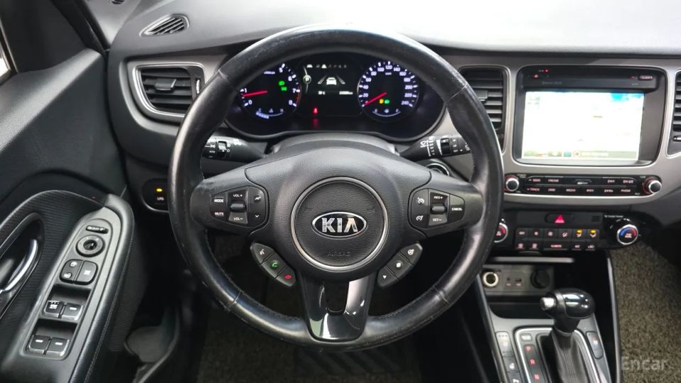 Kia Carens