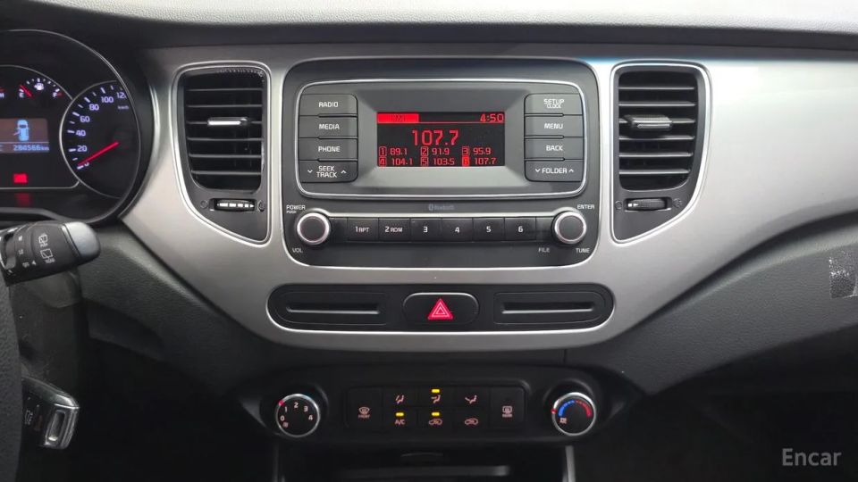 Kia Carens