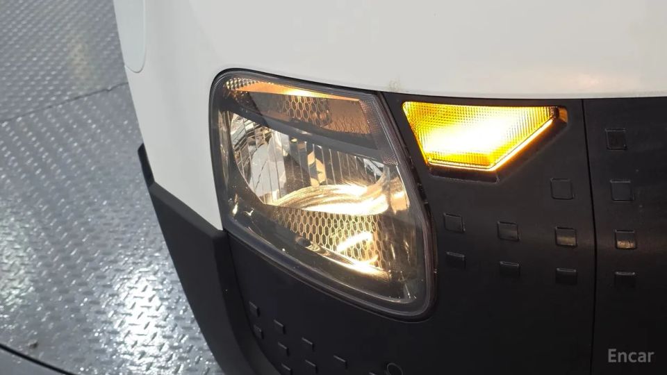 Hyundai ST1