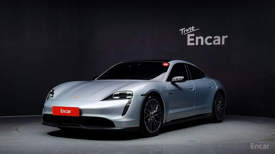 Porsche Taycan