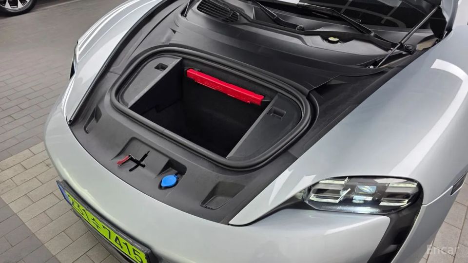 Porsche Taycan