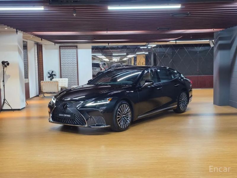 Lexus LS