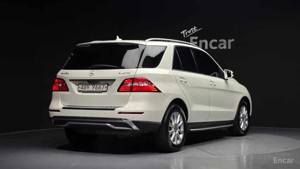 Mercedes-Benz M-class