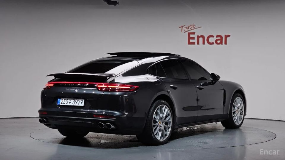Porsche Panamera