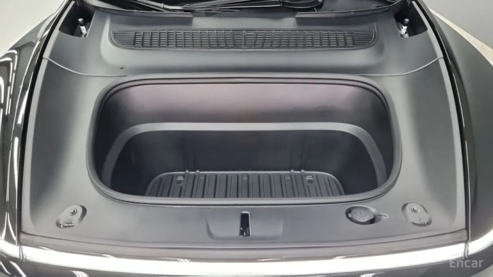 Tesla model-y