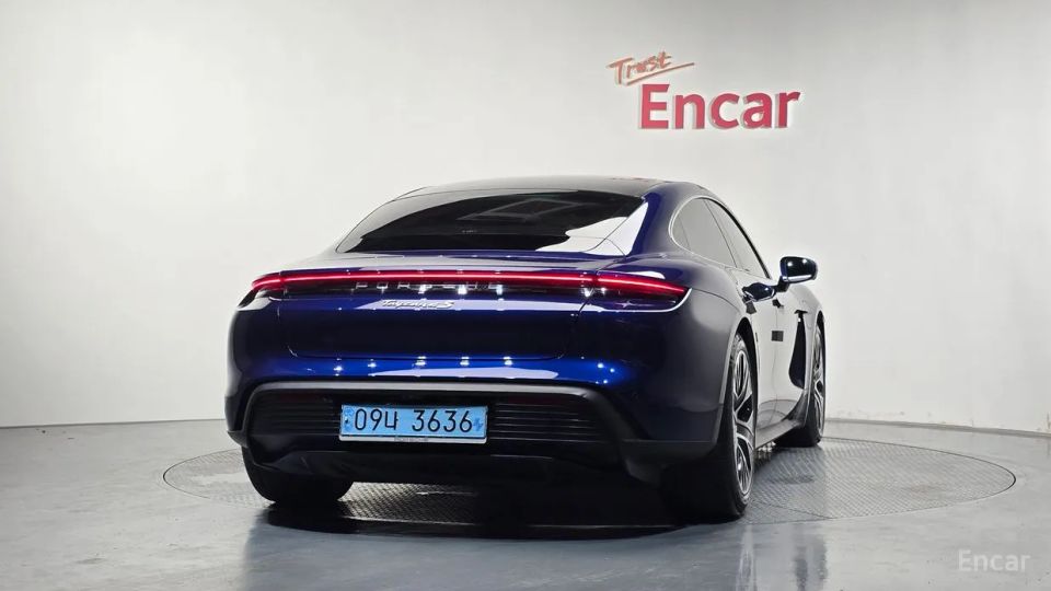 Porsche Taycan