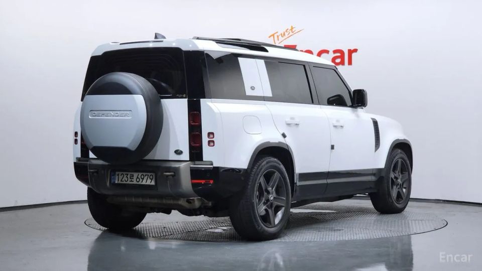 Land Rover Defender