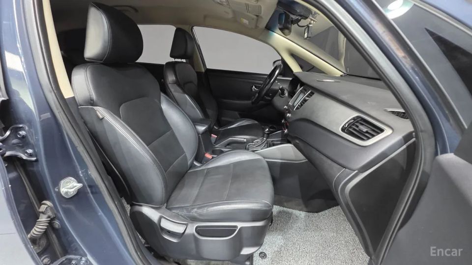 Kia Carens