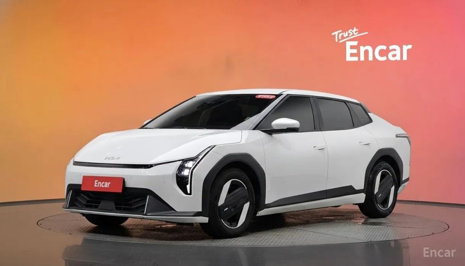 Kia EV4