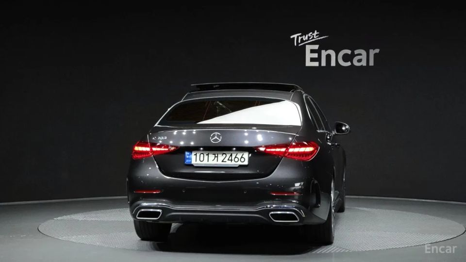 Mercedes-Benz C-Class