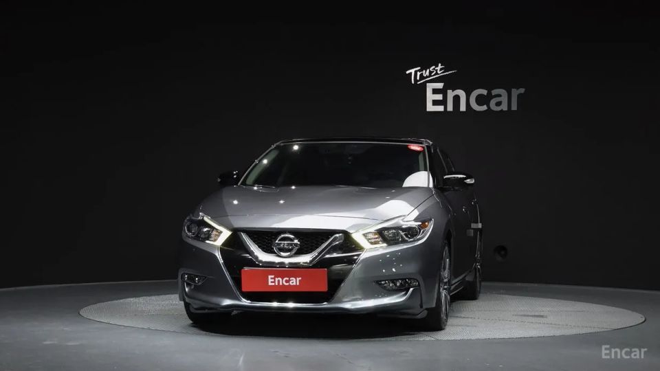 Nissan Maxima