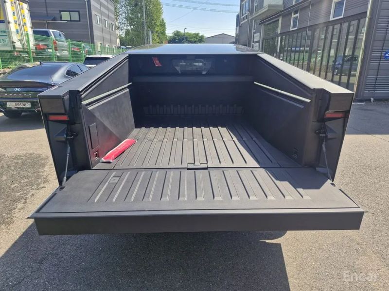 Tesla Cybertruck