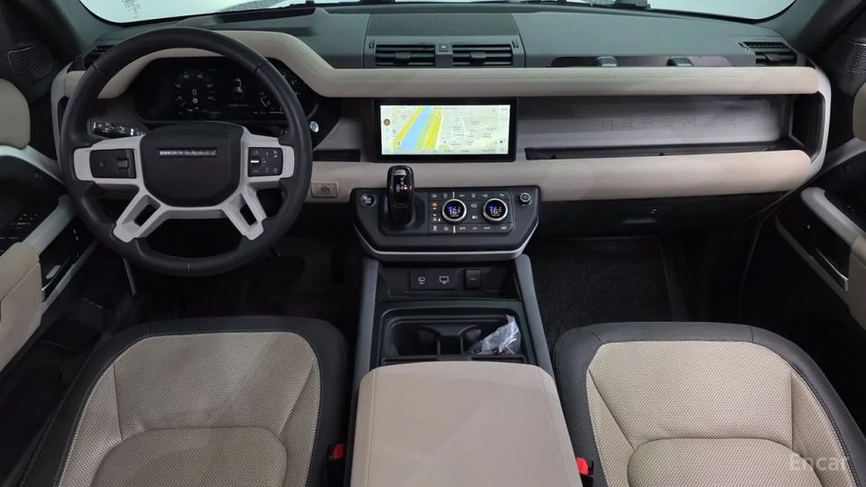 Land Rover Defender