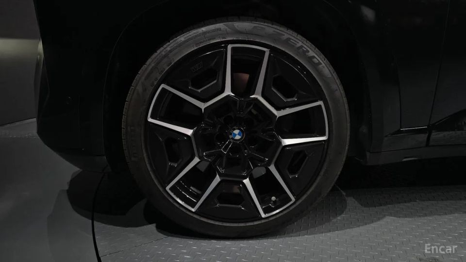 BMW XM