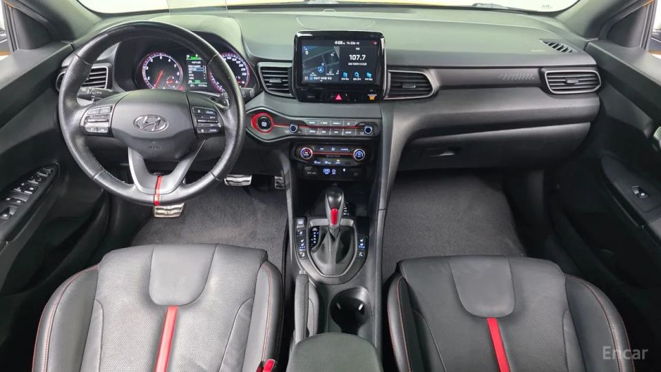 Hyundai Veloster