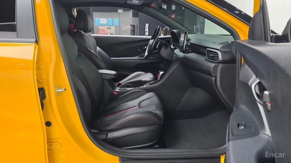 Hyundai Veloster