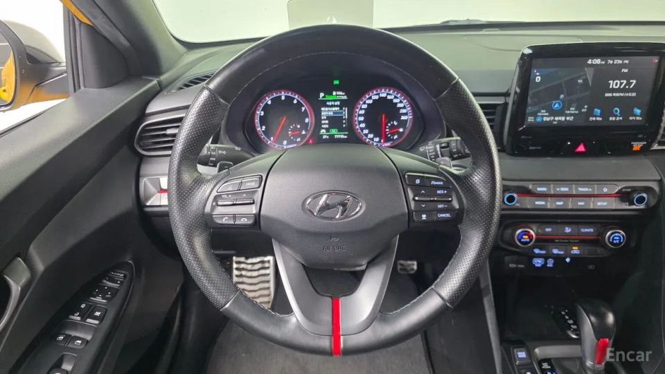 Hyundai Veloster