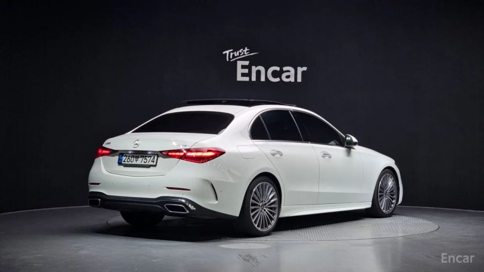 Mercedes-Benz C-Class