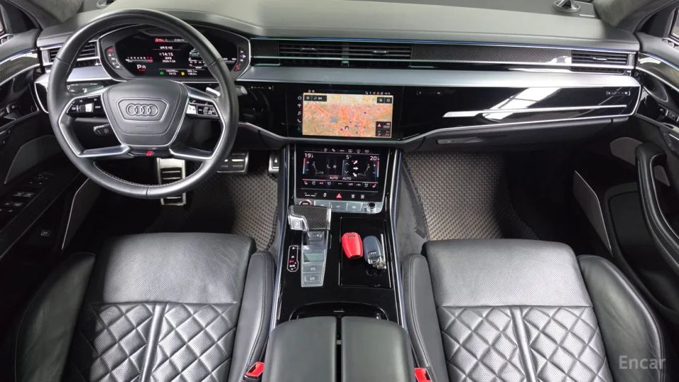 Audi S8