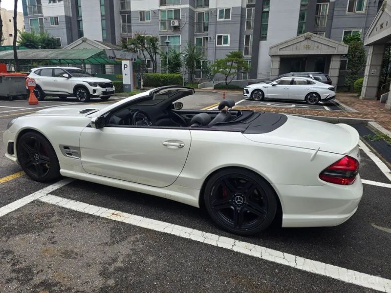 Mercedes-Benz SL-Class