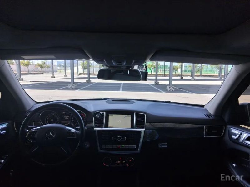 Mercedes-Benz M-class