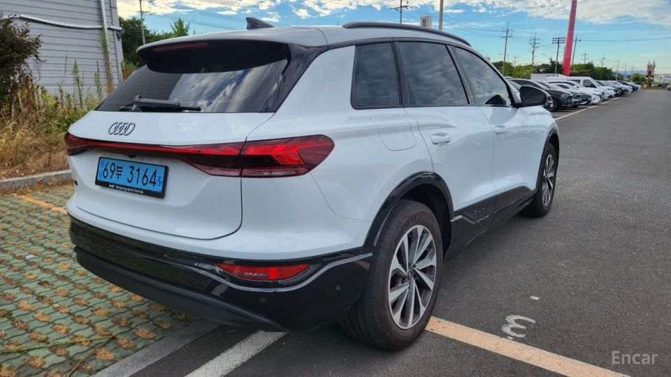 Audi Q6 e-tron
