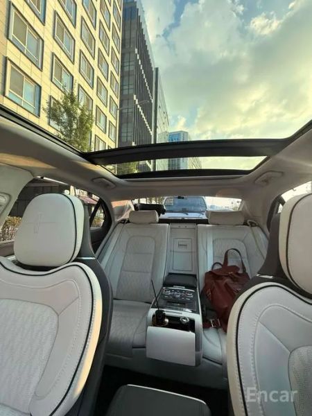 Lincoln Continental