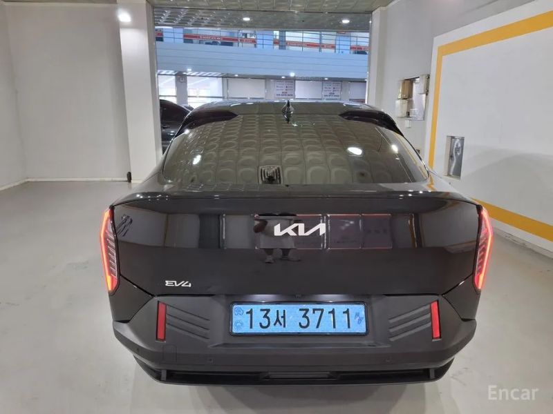 Kia EV4