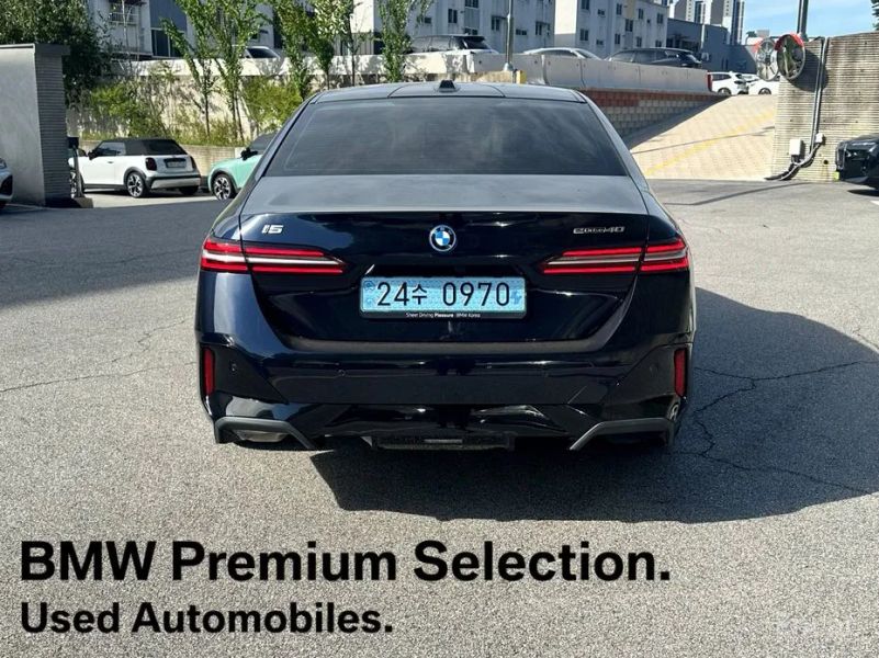BMW i5