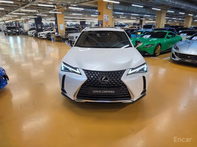 Lexus UX