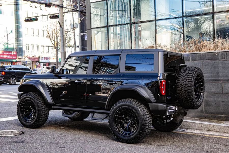 Ford Bronco