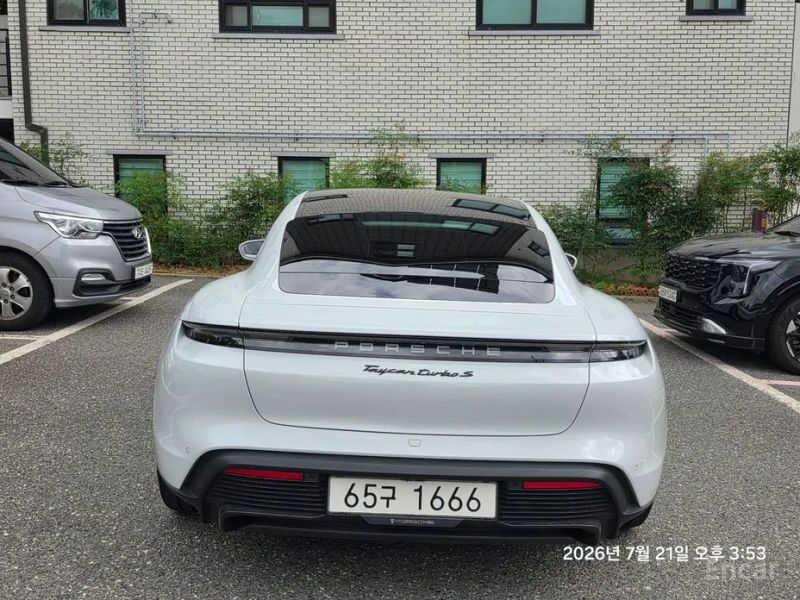 Porsche Taycan