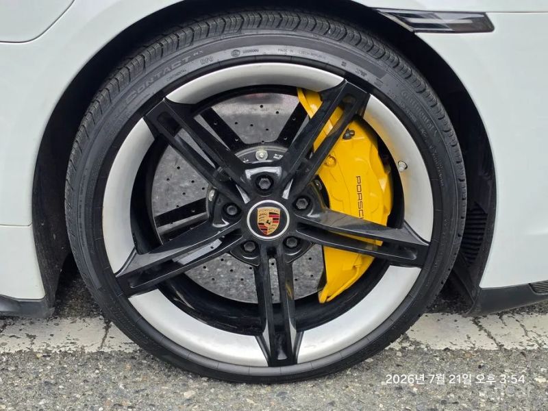 Porsche Taycan