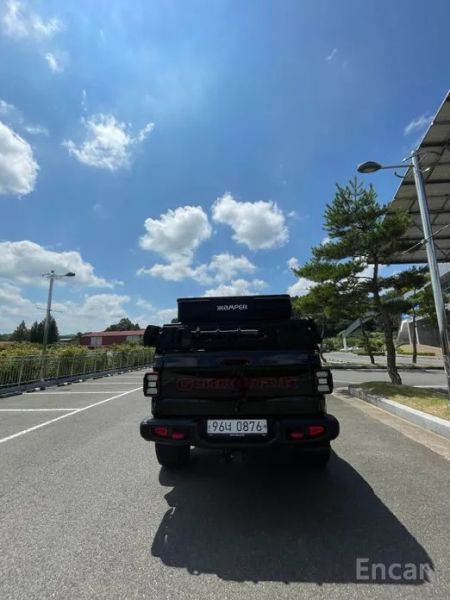 Jeep gladiator