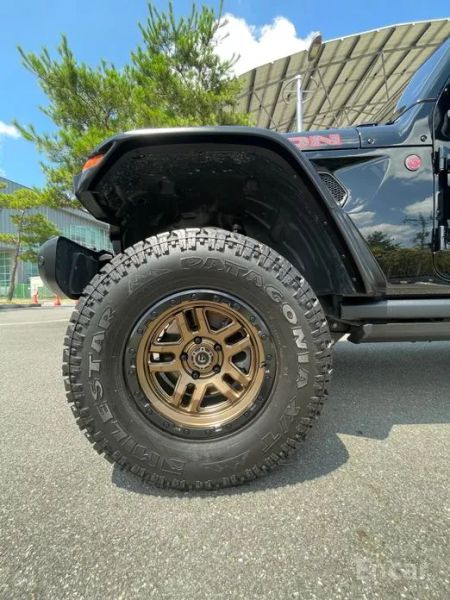 Jeep gladiator