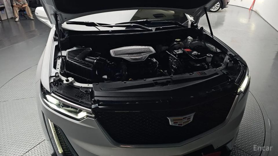 Cadillac XT6