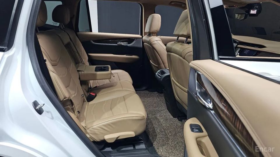 Cadillac XT6