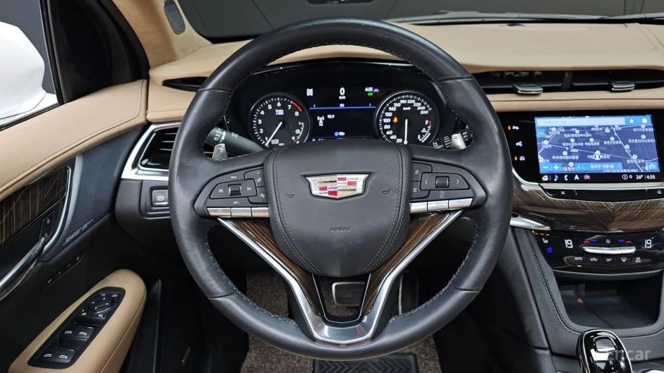 Cadillac XT6