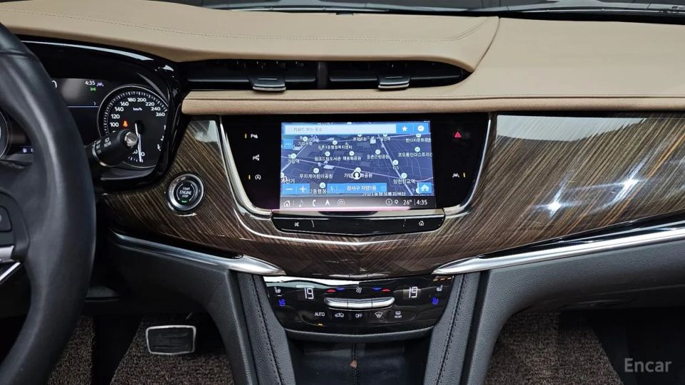 Cadillac XT6