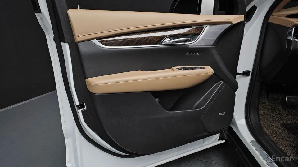 Cadillac XT6