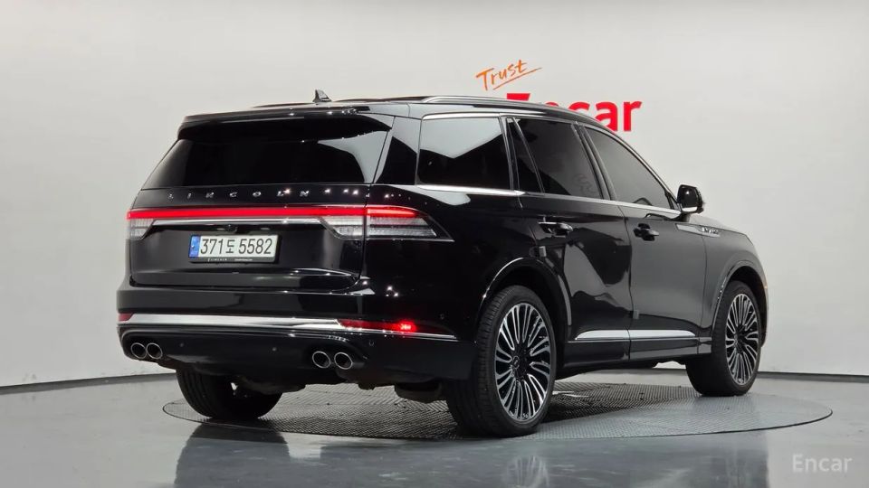 Lincoln Aviator