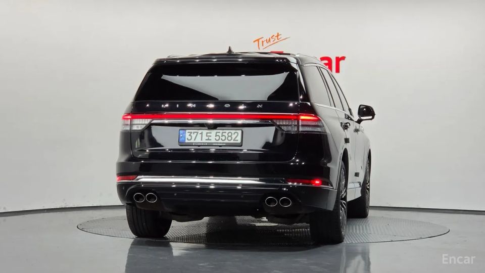 Lincoln Aviator