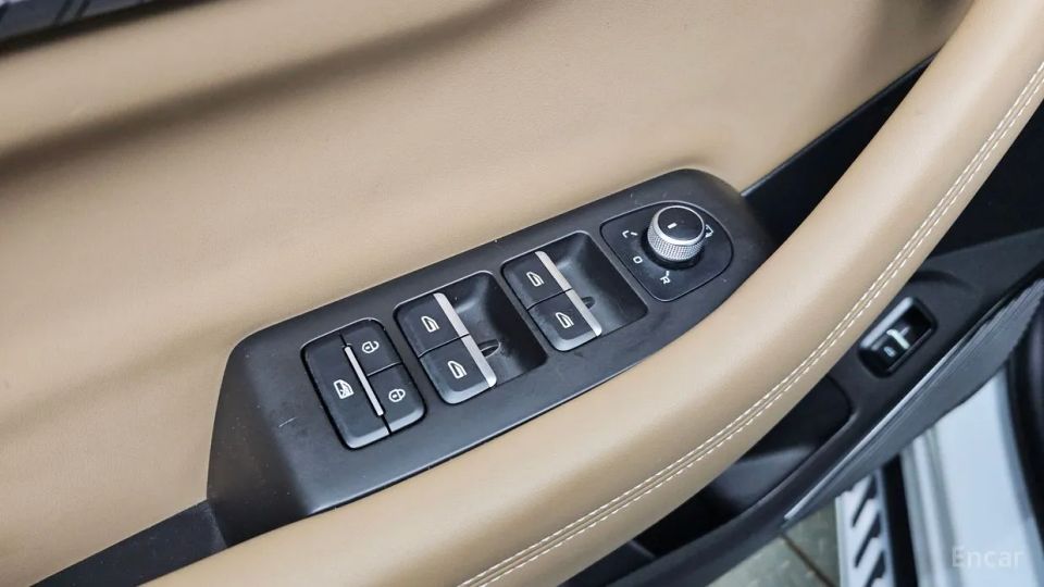 Renault-KoreaSamsung Grand Koleos