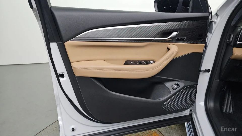 Renault-KoreaSamsung Grand Koleos