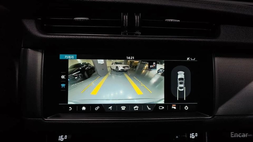 Jaguar xf