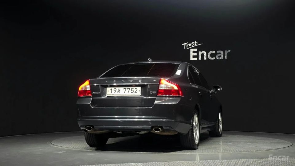 Volvo S80