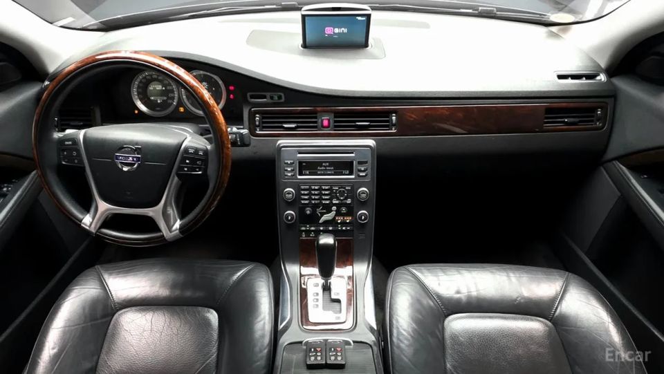 Volvo S80