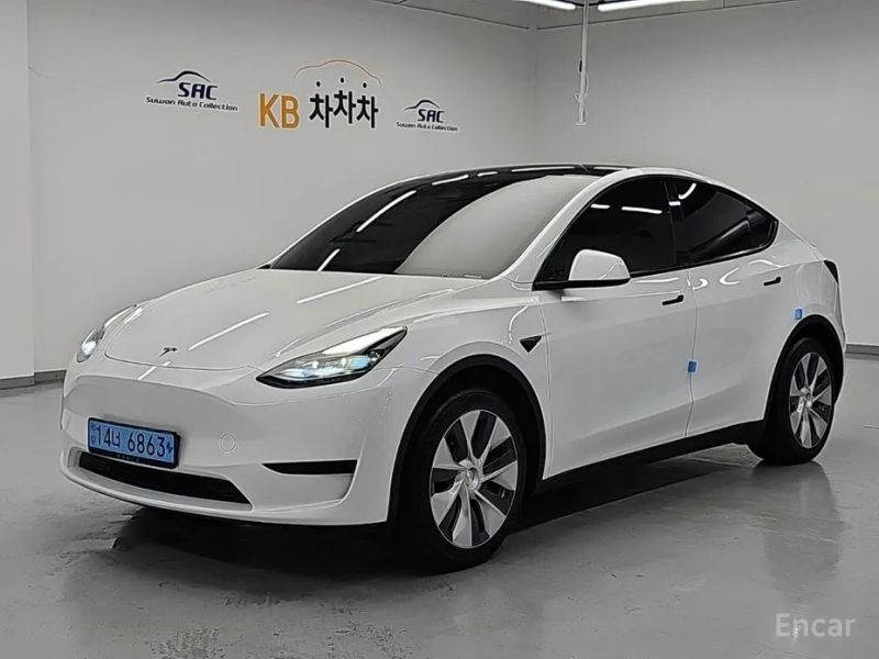 Tesla model-y