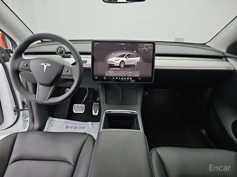 Tesla model-y